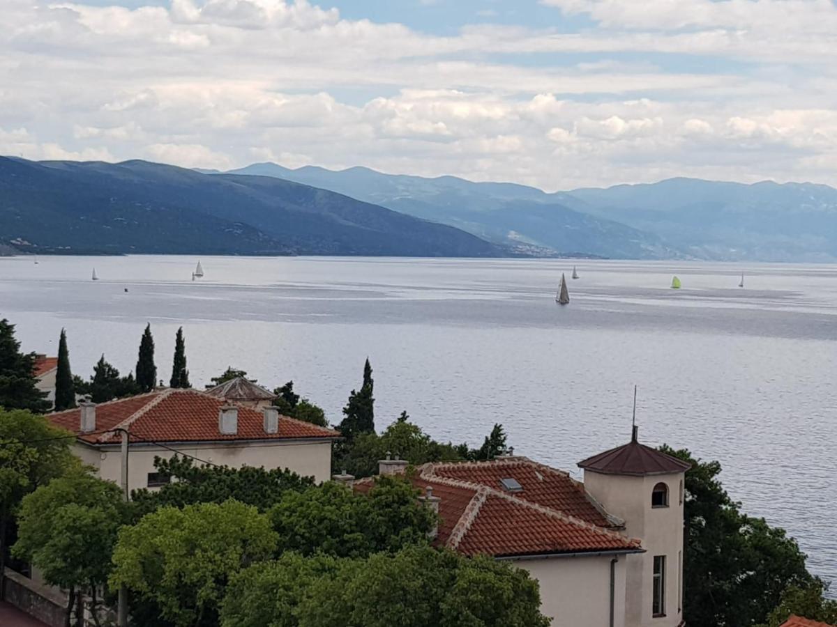Apartment Kolaric Novi Vinodolski Bagian luar foto